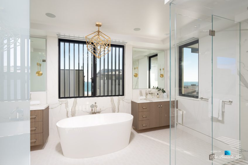 2016 Ocean Dr, Manhattan Beach, CA, USA - Master Bathroom - Luxury Real Estate - Modern Ocean View Home