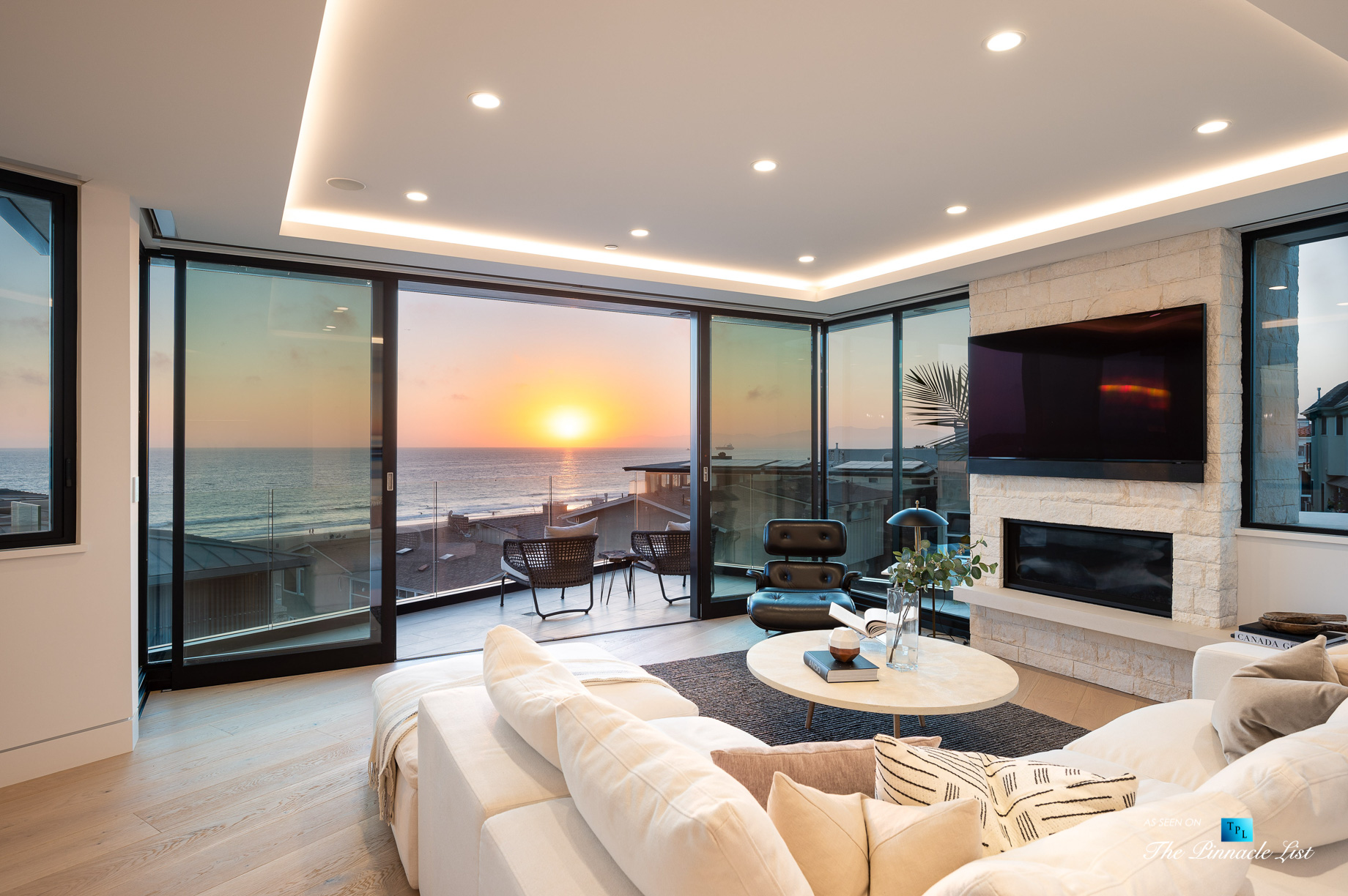 2016 Ocean Dr, Manhattan Beach, CA, USA – Sunset Living Room View – Luxury Real Estate – Modern Ocean View Home