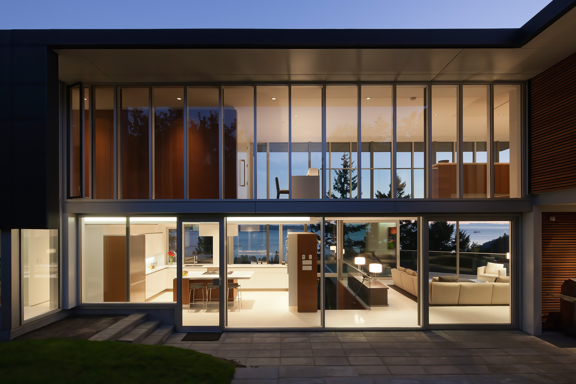 West Coast Modern - 4249 Rockbank Place, West Vancouver, BC, Canada