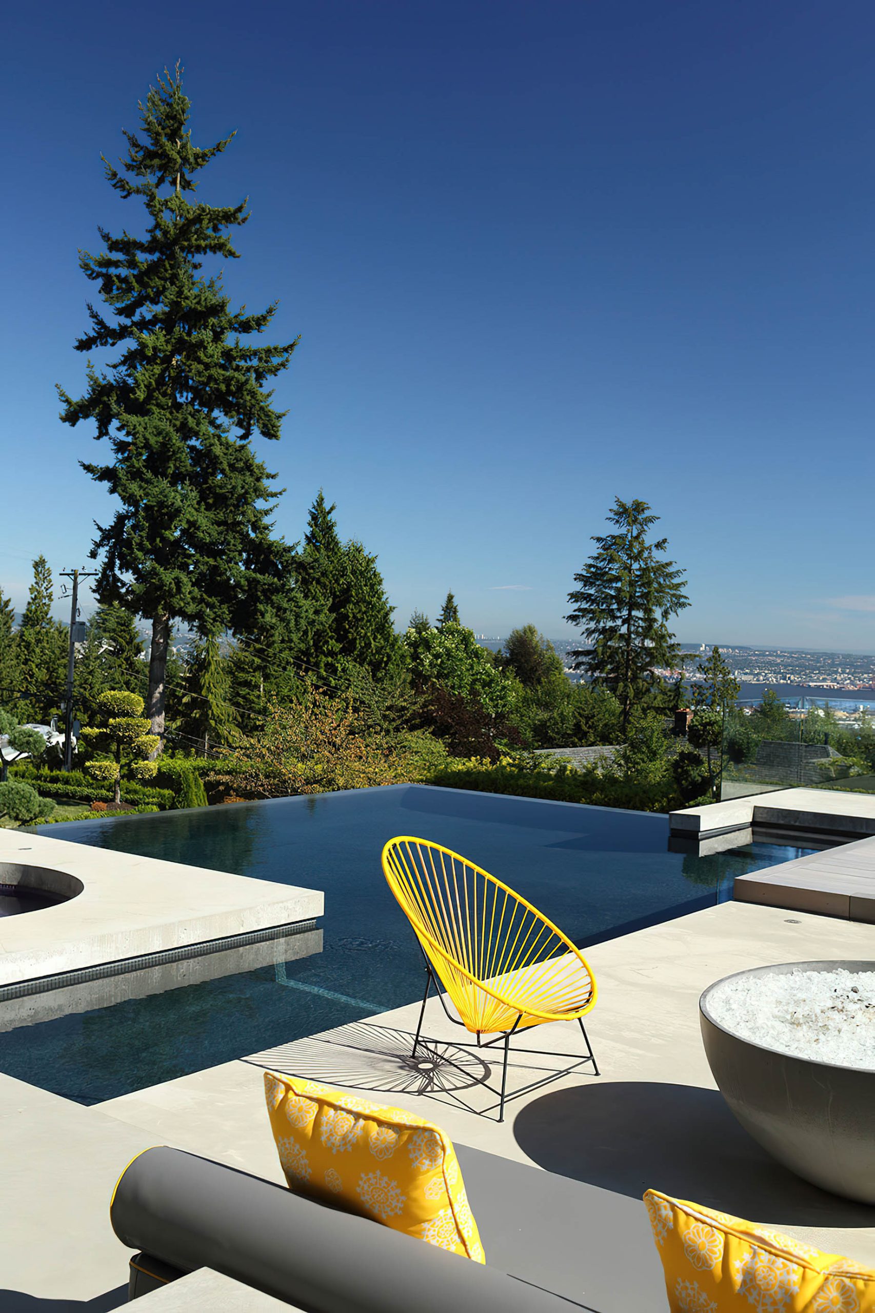 Groveland Road House Luxury Modern – West Vancouver, BC, Canada