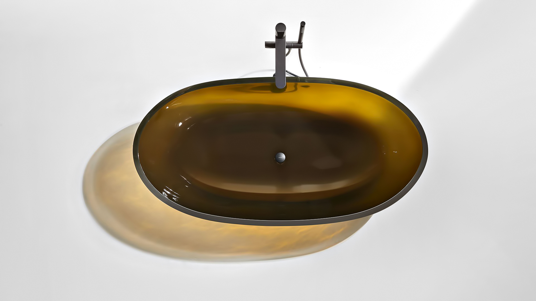 Transparent REFLEX Cristalmood Resin Luxury Bathtub by AL Studio - Gran Cru