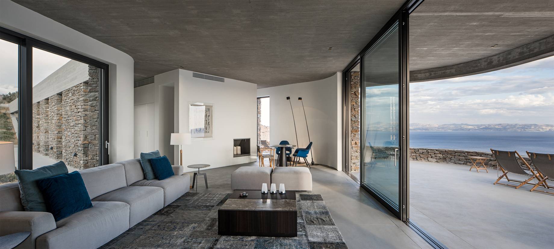 Ring House Modern Contemporary Residence – Agia Galini, Crete, Greece