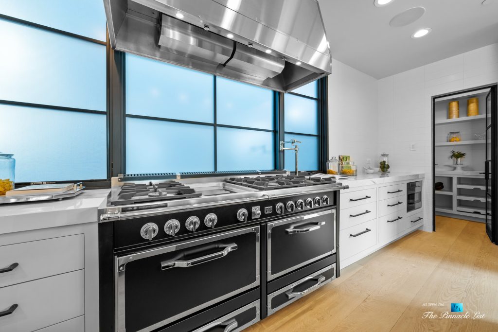 508 The Strand, Manhattan Beach, CA, USA - Kitchen Gas Stoves - Luxury Real Estate - Oceanfront Home