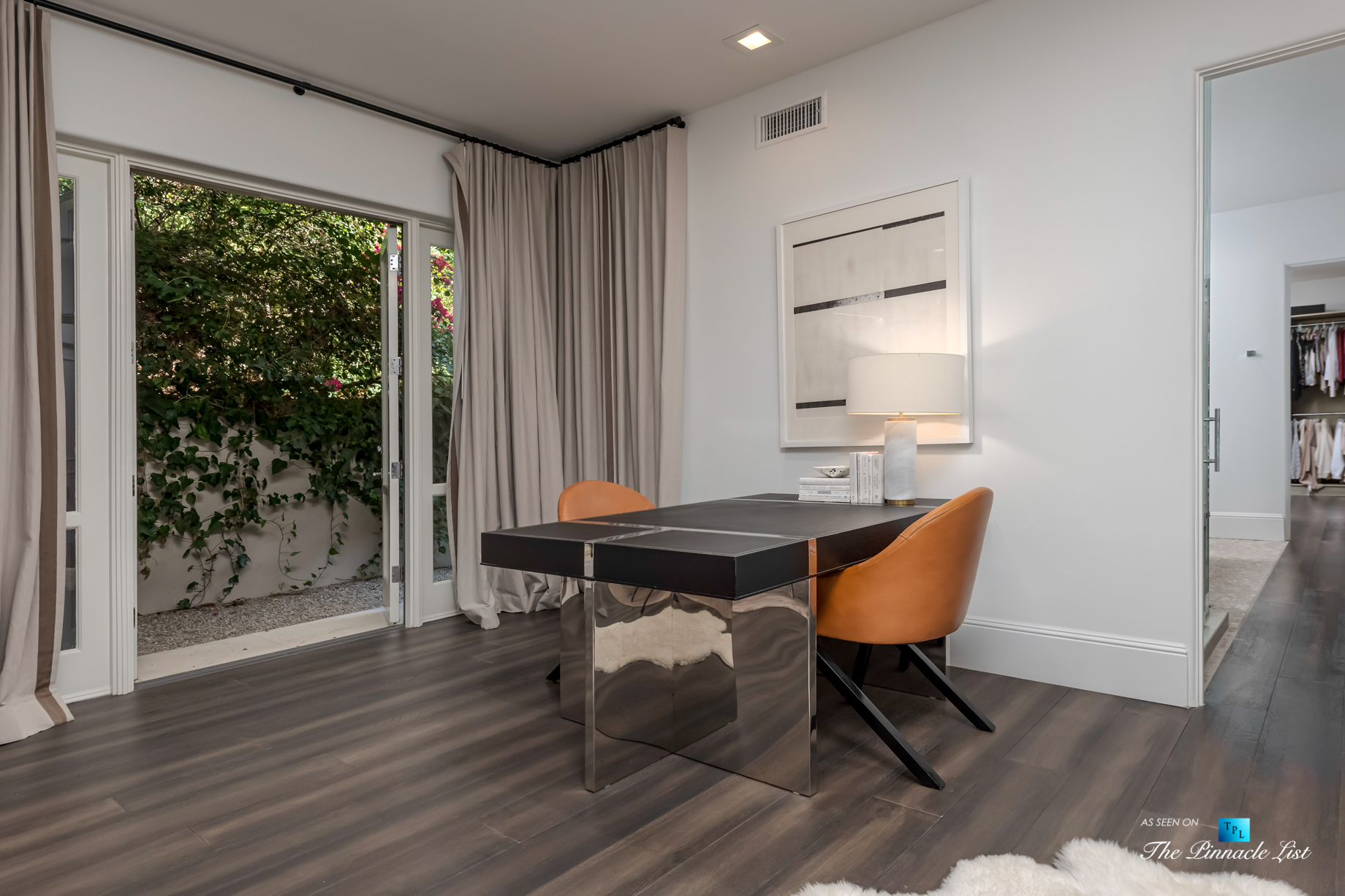 2720 Ellison Dr, Beverly Hills, CA, USA - Sitting Area - Luxury Real Estate - Italian Villa Hilltop Home