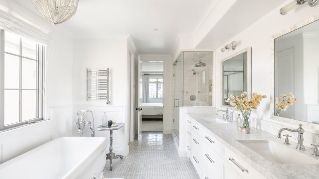 220 8th St, Manhattan Beach, CA, USA - Luxury Real Estate - Ocean View Dream Home - Master Bathroom