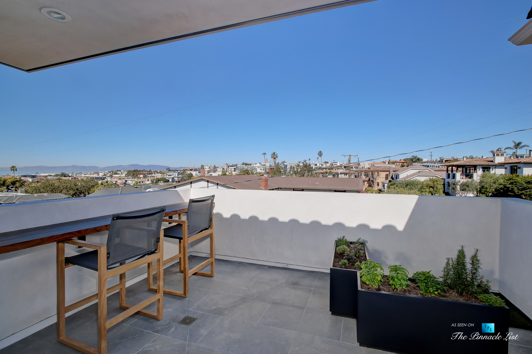 825 Highview Ave, Manhattan Beach, CA, USA – Upper Front Deck – Luxury Real Estate – Modern Spanish Home