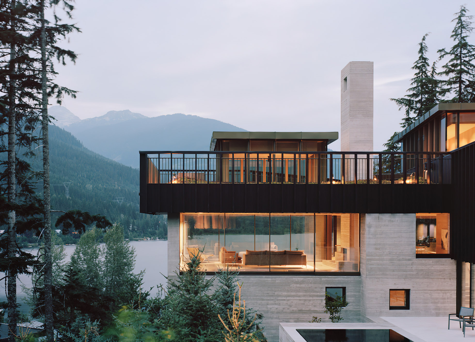 The Rock Luxury Estate Residence – Hillcrest Lane, Whistler, BC, Canada