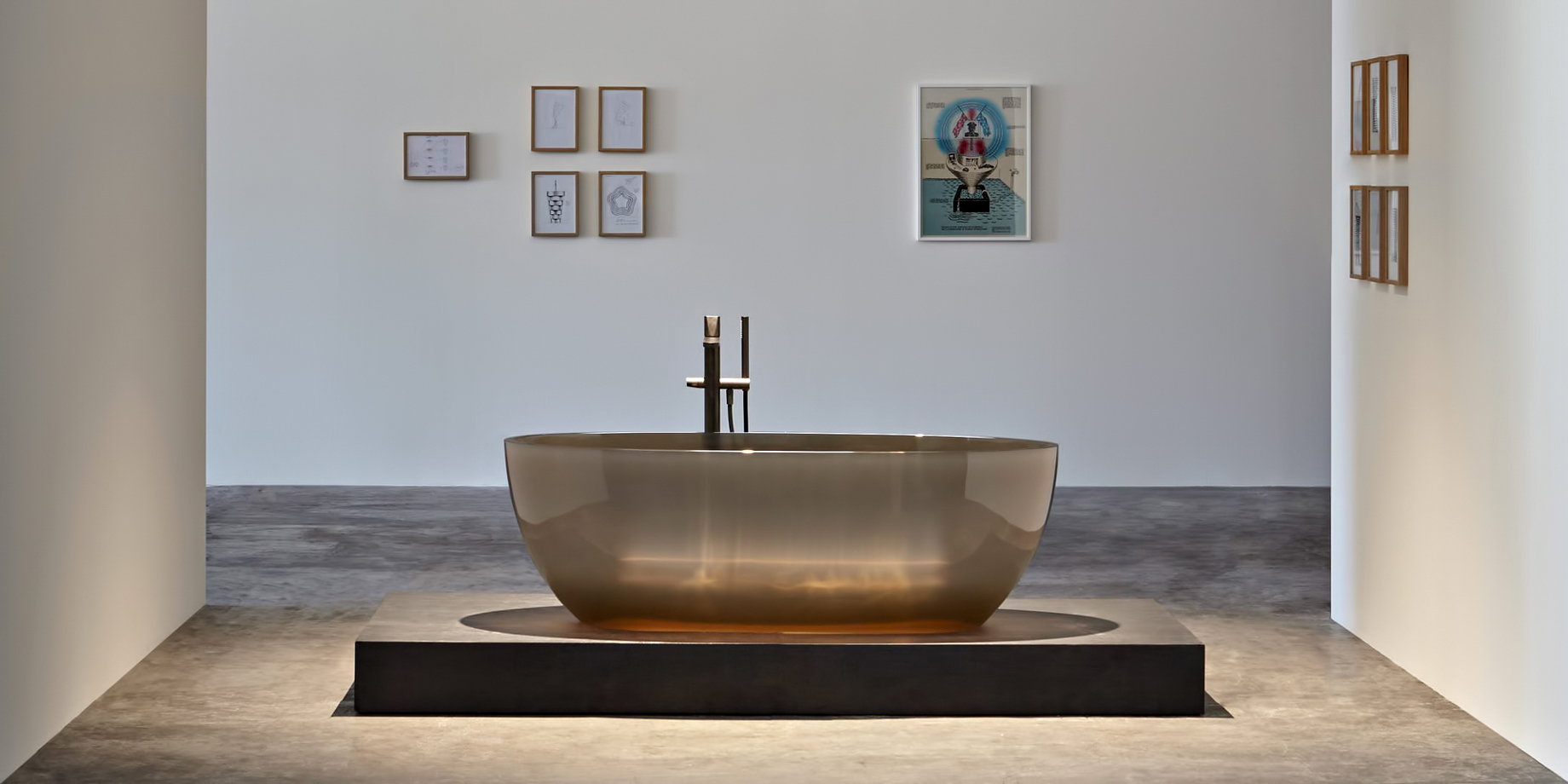 Transparent REFLEX Cristalmood Resin Luxury Bathtub by AL Studio - Nebbia