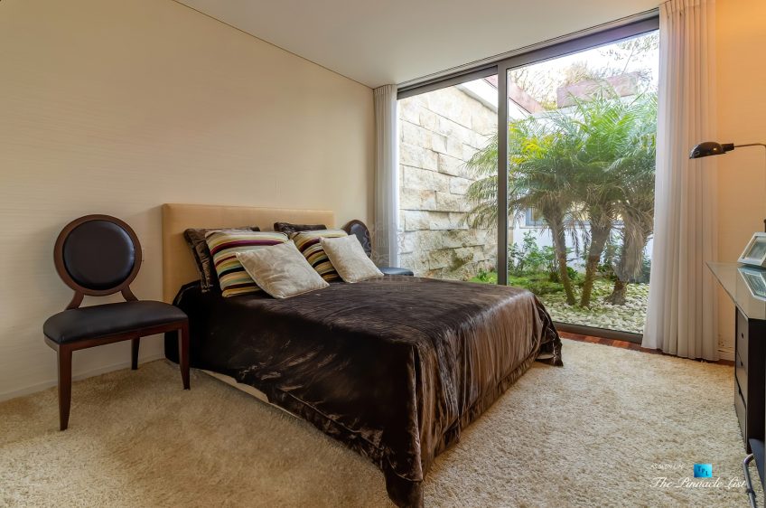 Francelos Beach Luxury T5 Villa - Porto, Portugal - Bedroom Queen Bed - Luxury Real Estate – Modern Home