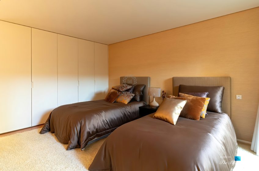 Francelos Beach Luxury T5 Villa - Porto, Portugal - Bedroom Twin Beds - Luxury Real Estate – Modern Home