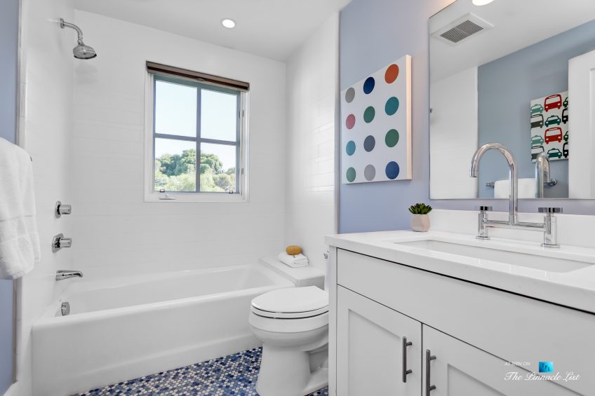 570 27th Street, Manhattan Beach, CA, USA