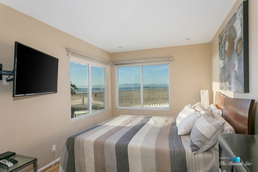 3500 The Strand, Hermosa Beach, CA, USA - Bedroom – Luxury Real Estate – Original 90210 Beach House - Oceanfront Home