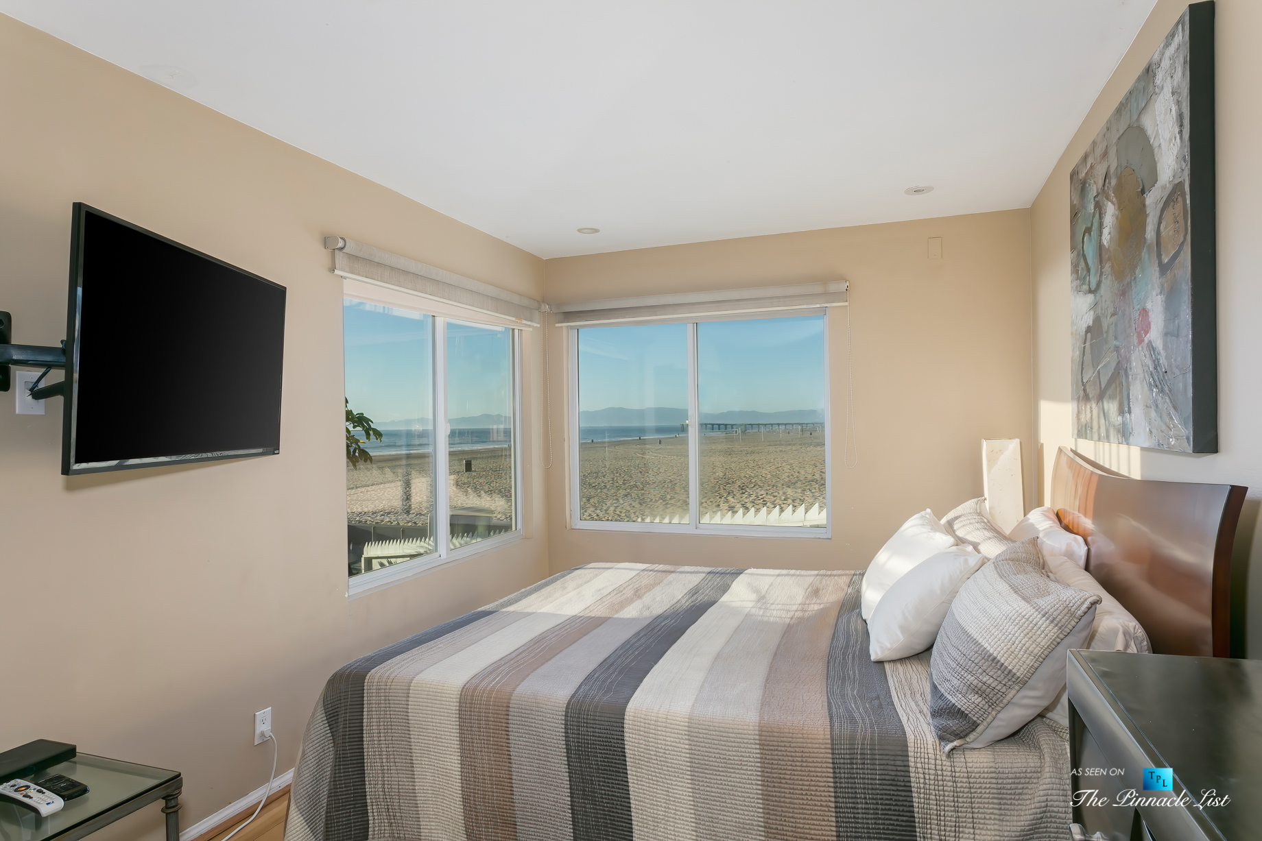 3500 The Strand, Hermosa Beach, CA, USA – Bedroom – Luxury Real Estate – Original 90210 Beach House – Oceanfront Home