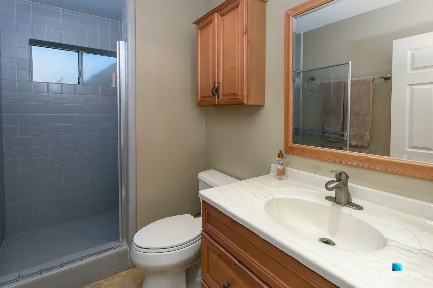 3500 The Strand, Hermosa Beach, CA, USA - Bathroom – Luxury Real Estate – Original 90210 Beach House - Oceanfront Home