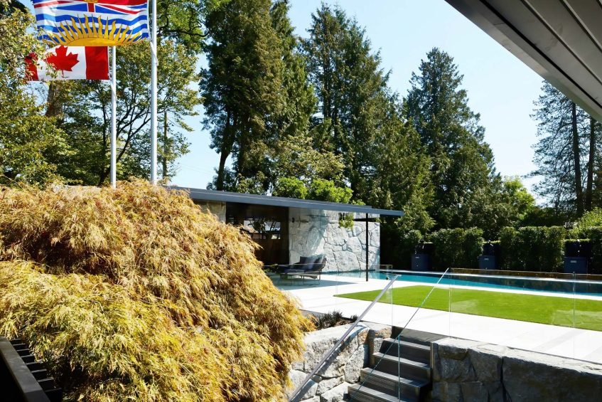 Sculpture Garden Gallery House Estate - Vancouver, BC, Canada