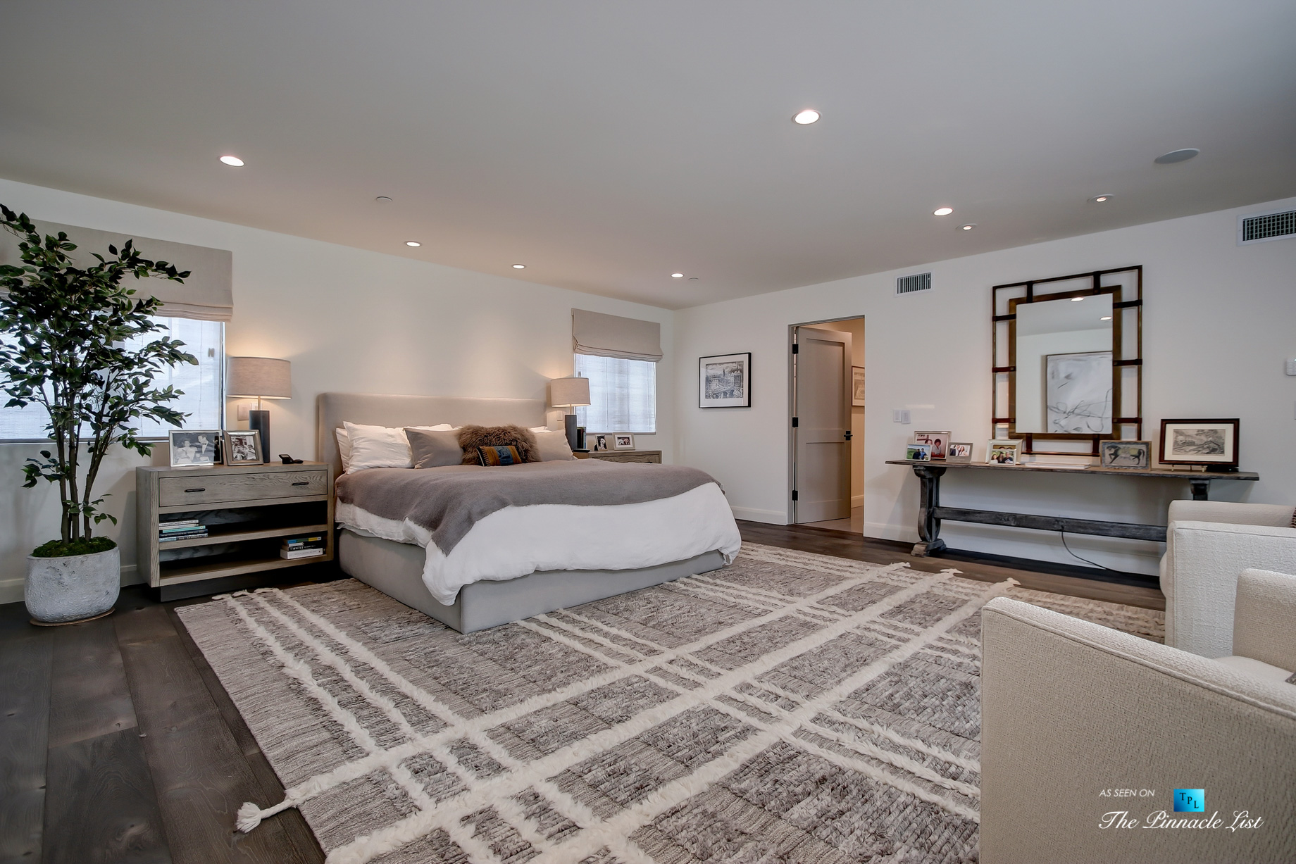 825 Highview Ave, Manhattan Beach, CA, USA – Master Bedroom Suite – Luxury Real Estate – Modern Spanish Home