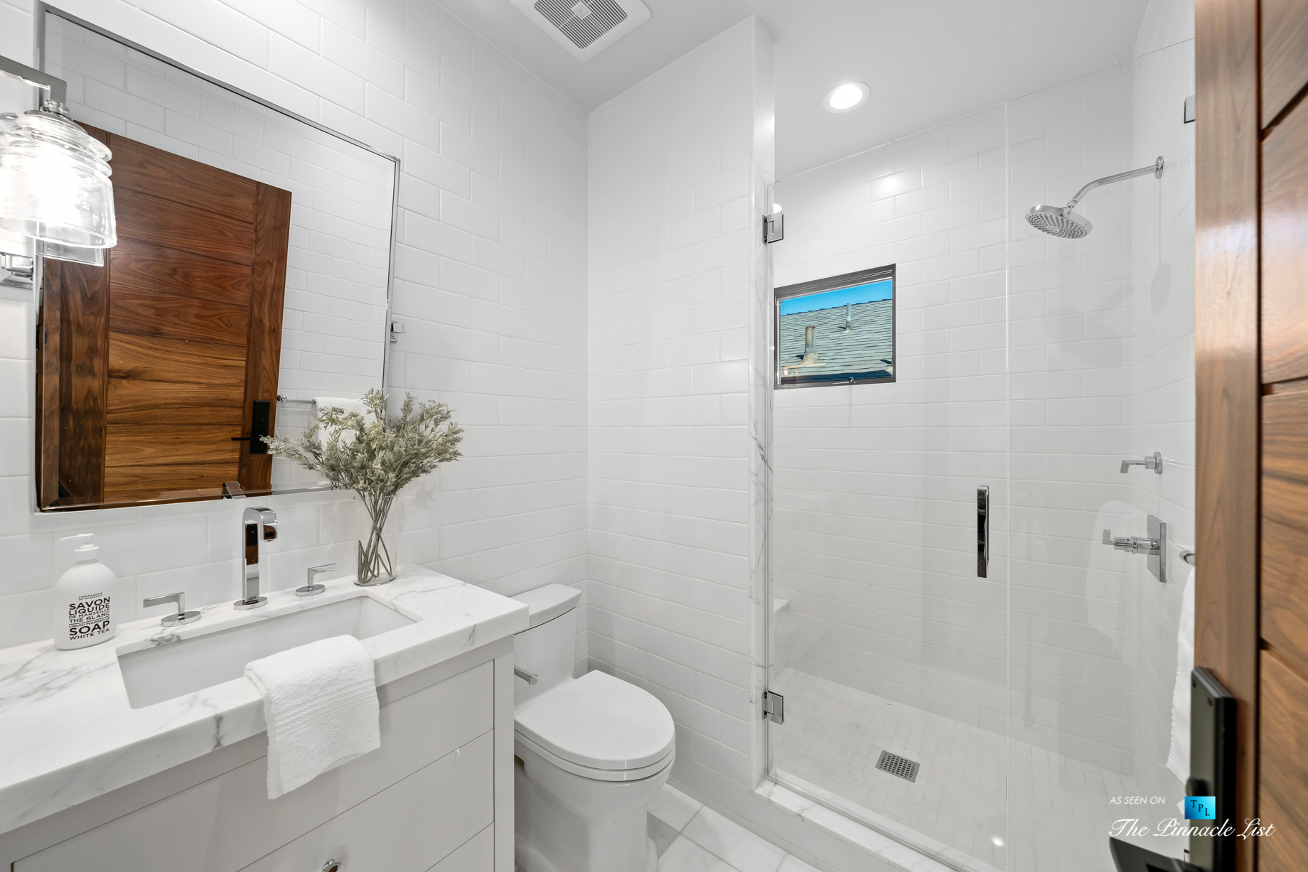 508 The Strand, Manhattan Beach, CA, USA – Upstairs Bathroom – Luxury Real Estate – Oceanfront Home