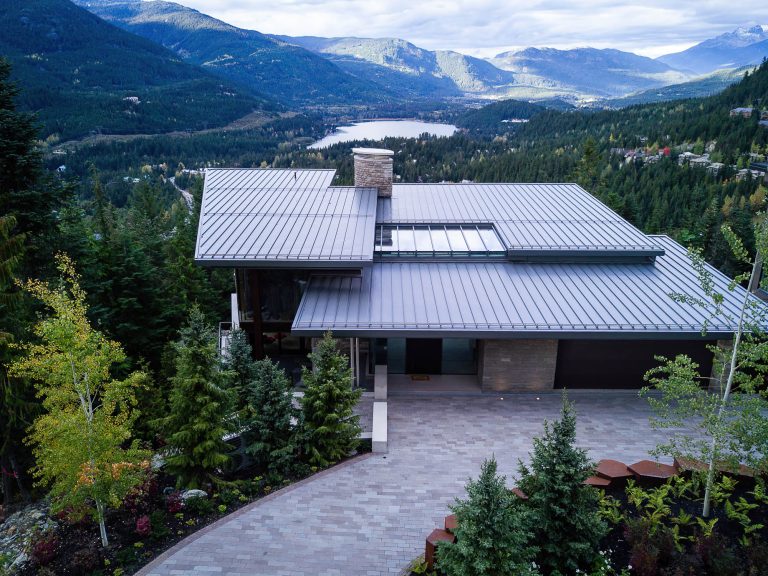 Whistler Luxury Mountain Estate Kadenwood Dr, Whistler, BC, Canada