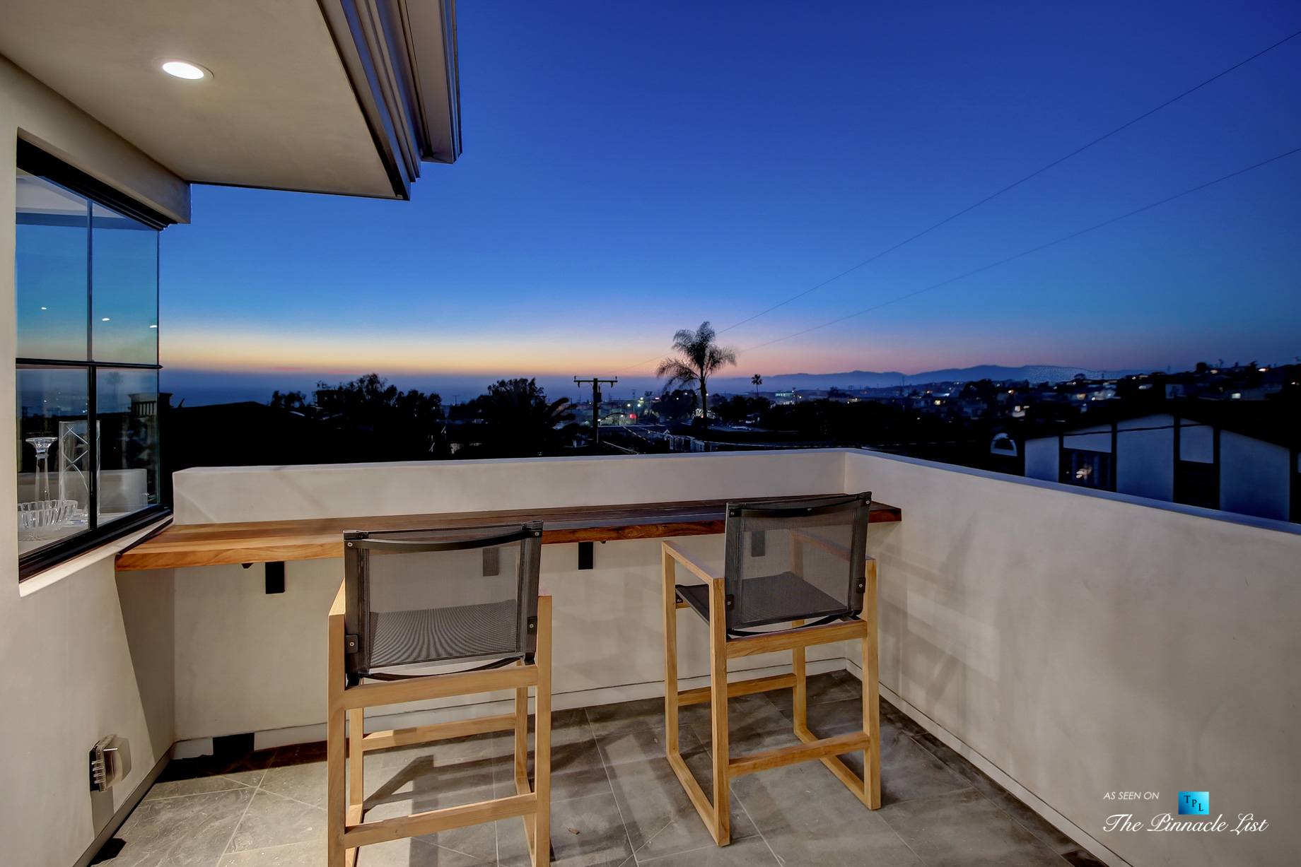 825 Highview Ave, Manhattan Beach, CA, USA – Night Upper Deck Ocean View – Luxury Real Estate – Modern Spanish Home