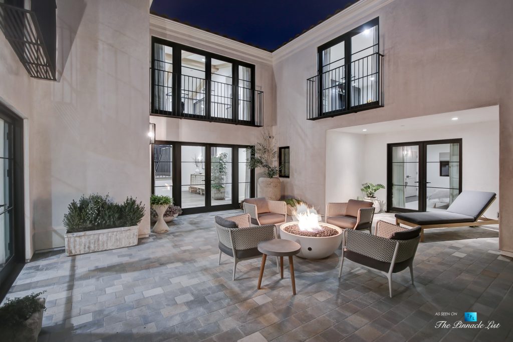 825 Highview Ave, Manhattan Beach, CA, USA - Night Private Exterior Courtyard - Luxury Real Estate - Modern Spanish Home