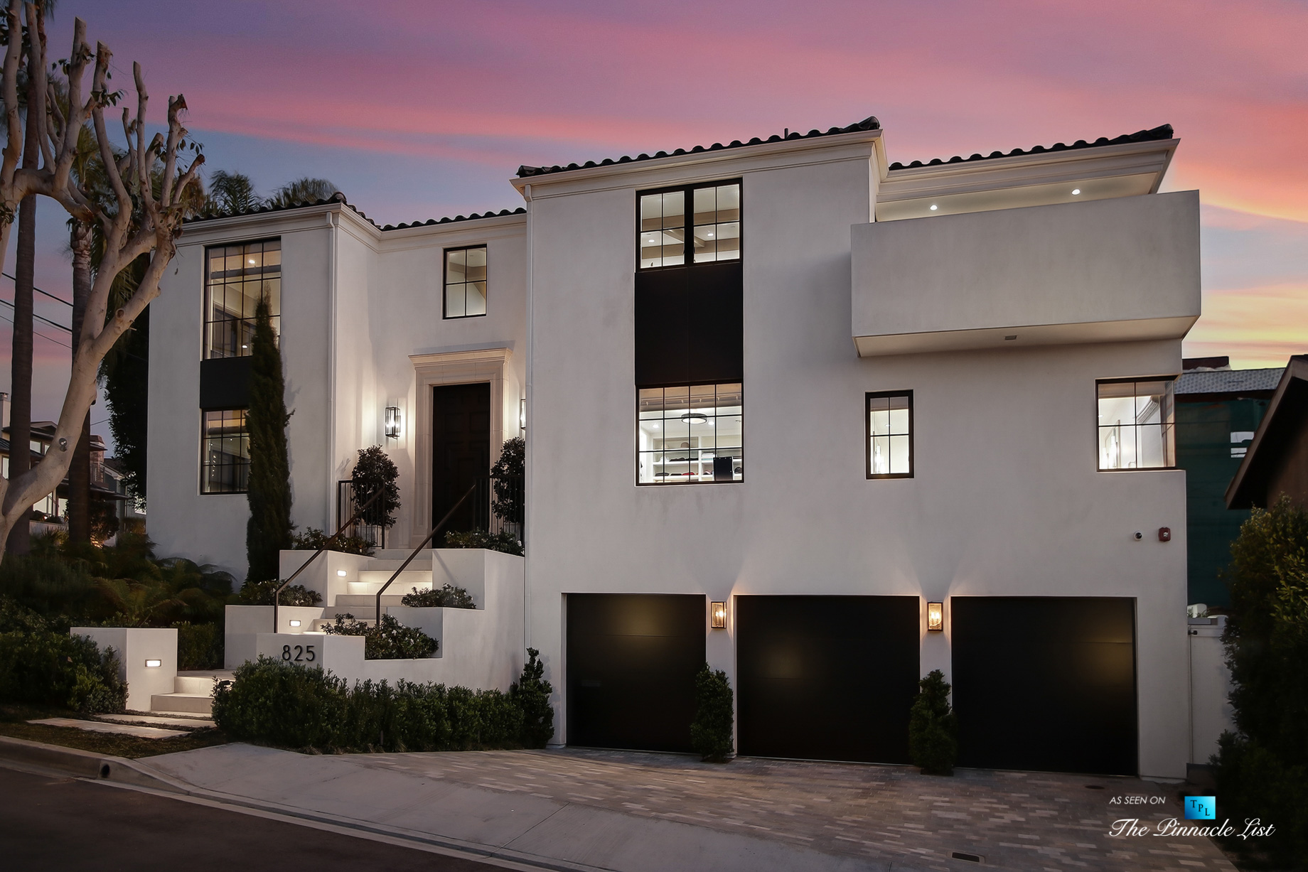 825 Highview Ave, Manhattan Beach, CA, USA – Night Exterior Front House View – Luxury Real Estate – Modern Spanish Home