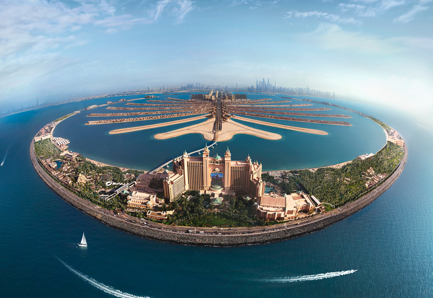 Atlantis The Palm Luxury Resort – Crescent Rd, Dubai, UAE