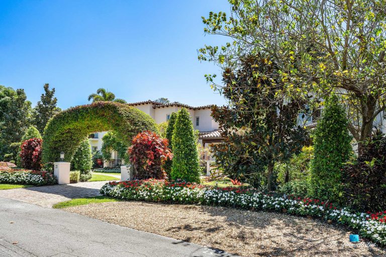 888 Oleander St, Boca Raton, FL, USA Luxury Real Estate Old Floresta Estate Home Front