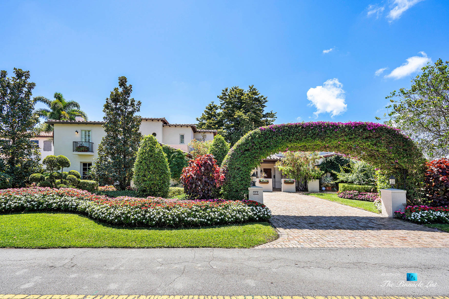 888 Oleander St, Boca Raton, FL, USA – Luxury Real Estate – Old Floresta Estate Home – Front Driveway Street View