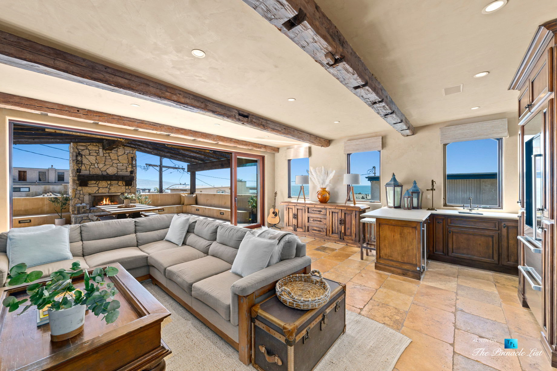 216 7th St, Manhattan Beach, CA, USA - Luxury Real Estate - Coastal Villa Home - Living Room