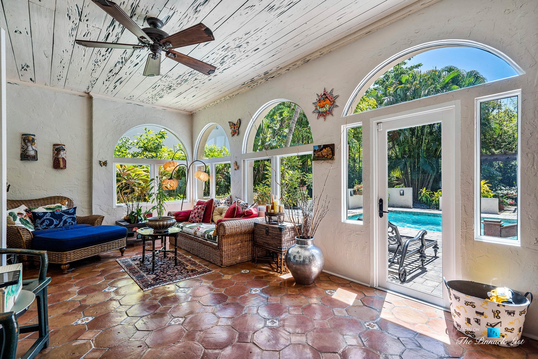 888 Oleander St, Boca Raton, FL, USA - Luxury Real Estate - Old Floresta Estate Home - Sun Room