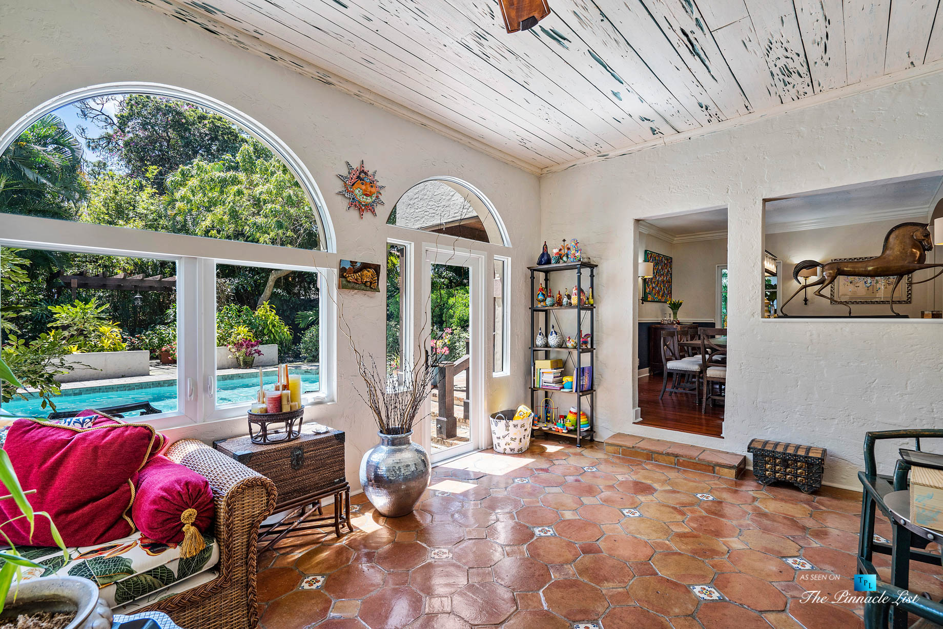 888 Oleander St, Boca Raton, FL, USA - Luxury Real Estate - Old Floresta Estate Home - Sun Room