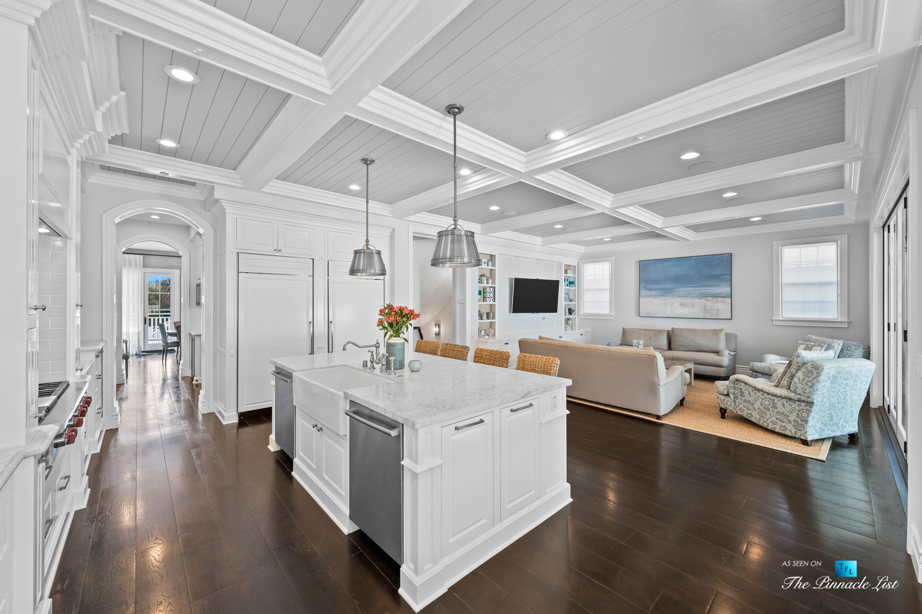 1412 Laurel Ave, Manhattan Beach, CA, USA – Kitchen and Living Room