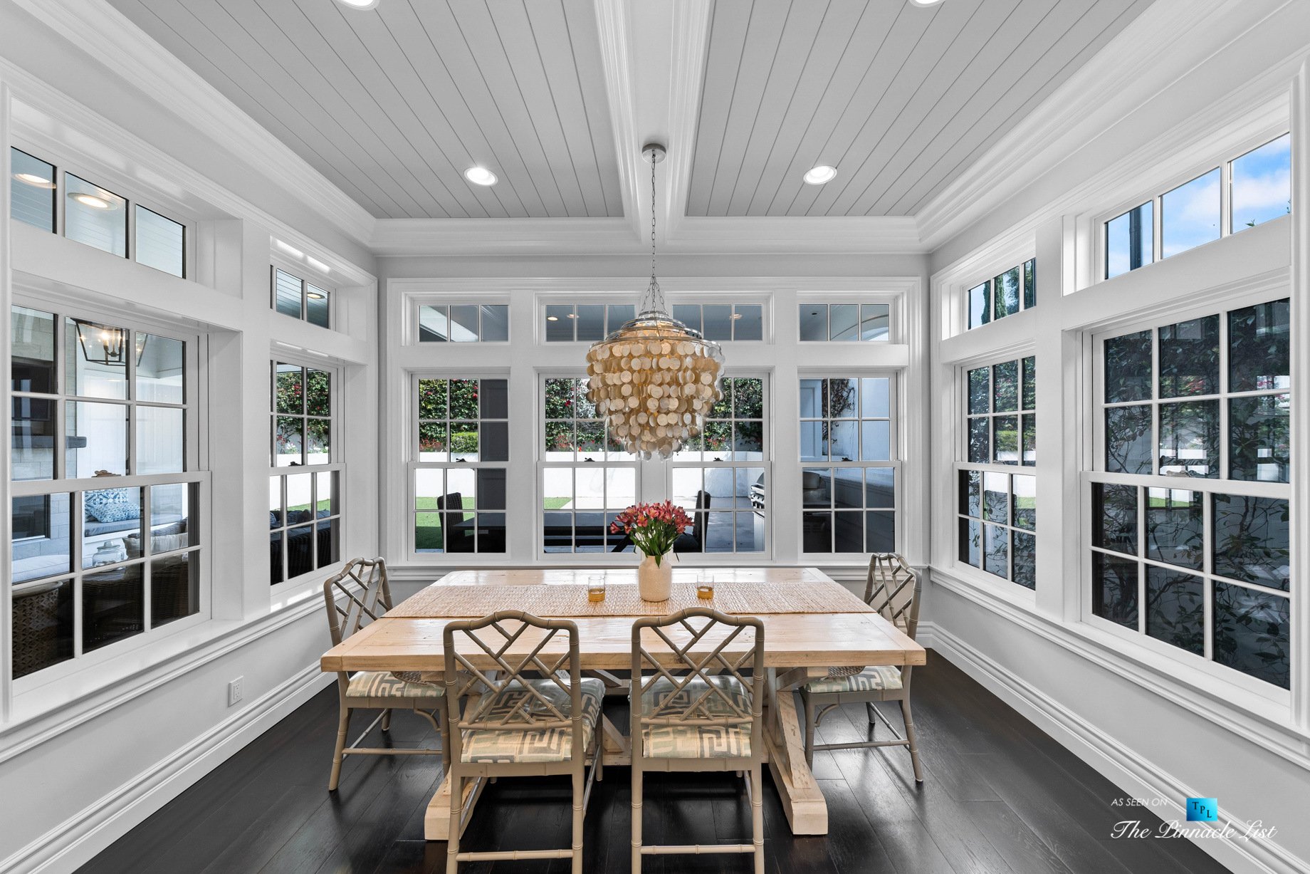 Authentic East Coast Cape Cod Style Home – 1412 Laurel Ave, Manhattan Beach, CA, USA – Breakfast Nook