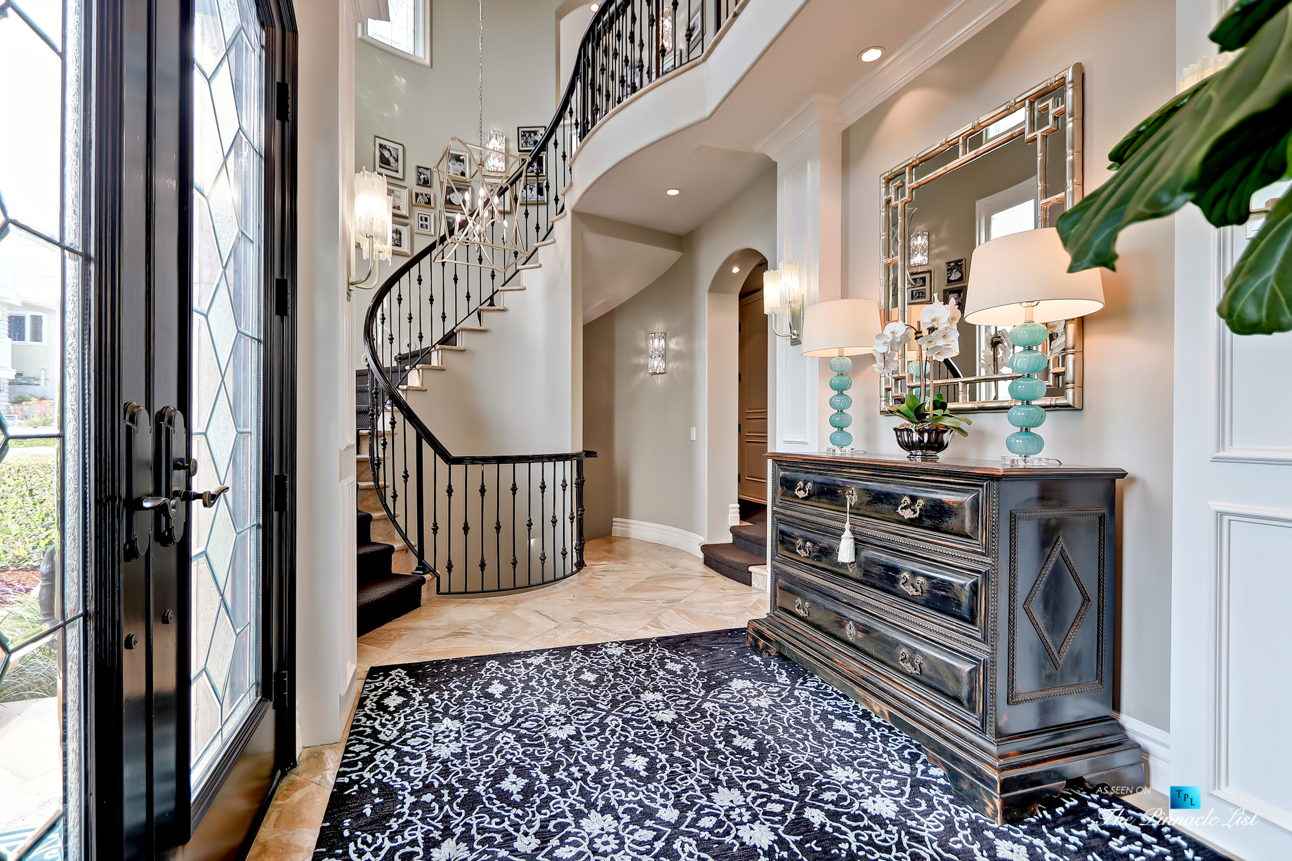 Ultimate California Luxury Living - 1920 The Strand, Manhattan Beach, CA, USA - Entry Foyer