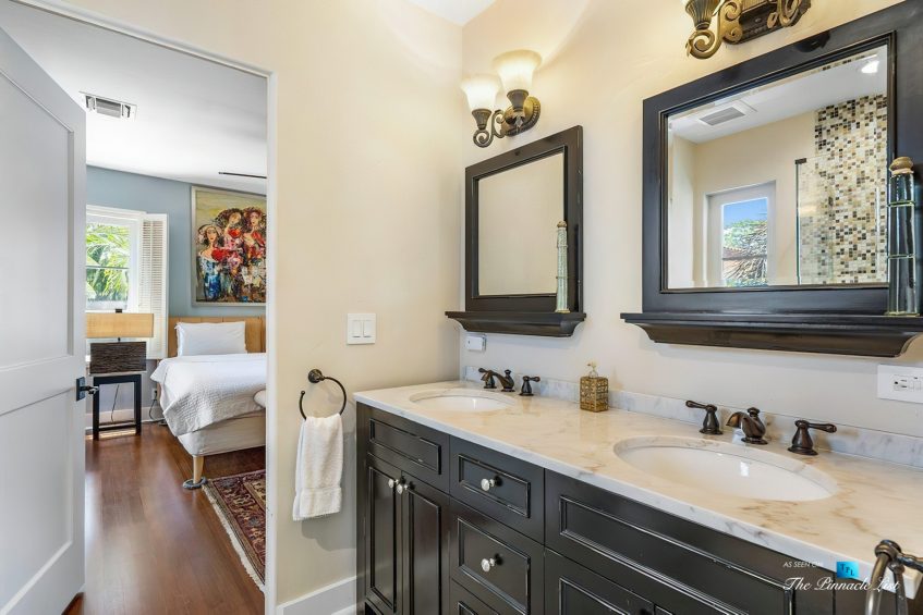 888 Oleander St, Boca Raton, FL, USA - Luxury Real Estate - Old Floresta Estate Home - Bathroom