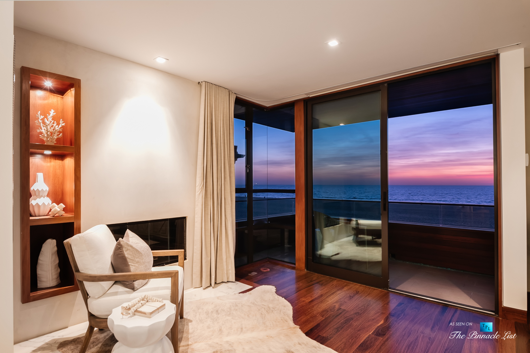 732 The Strand, Hermosa Beach, CA, USA - Master Bedroom Balcony Oceanview Sunset