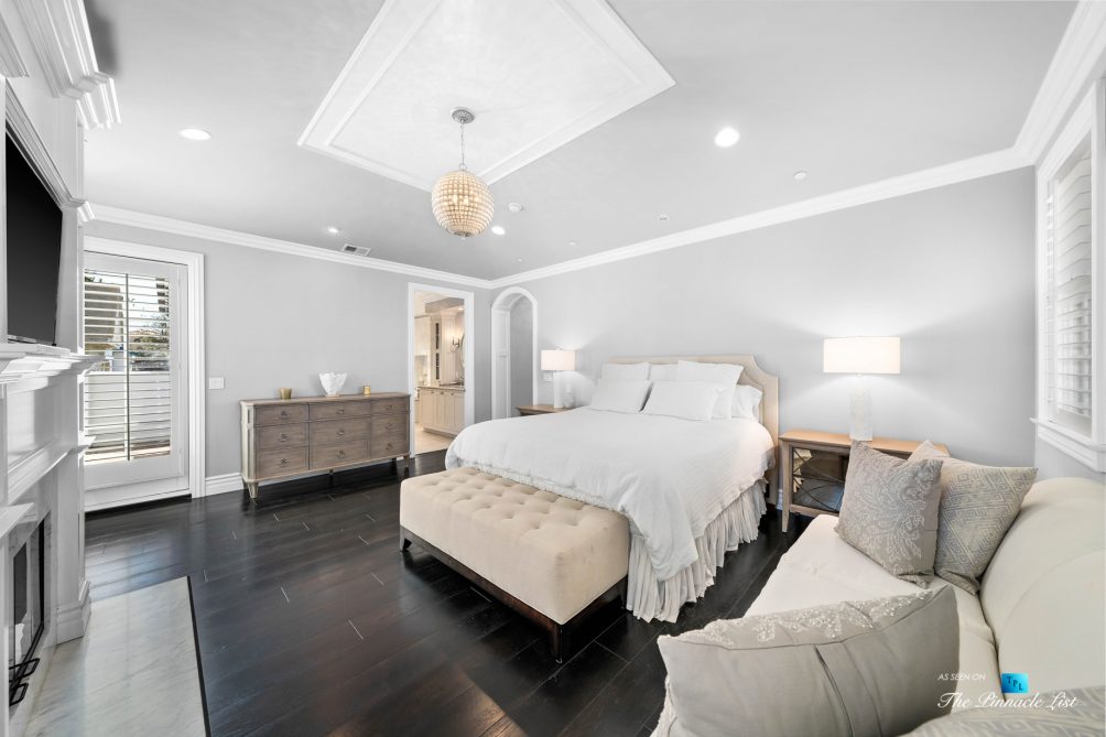 1412 Laurel Ave, Manhattan Beach, CA, USA - Master Bedroom