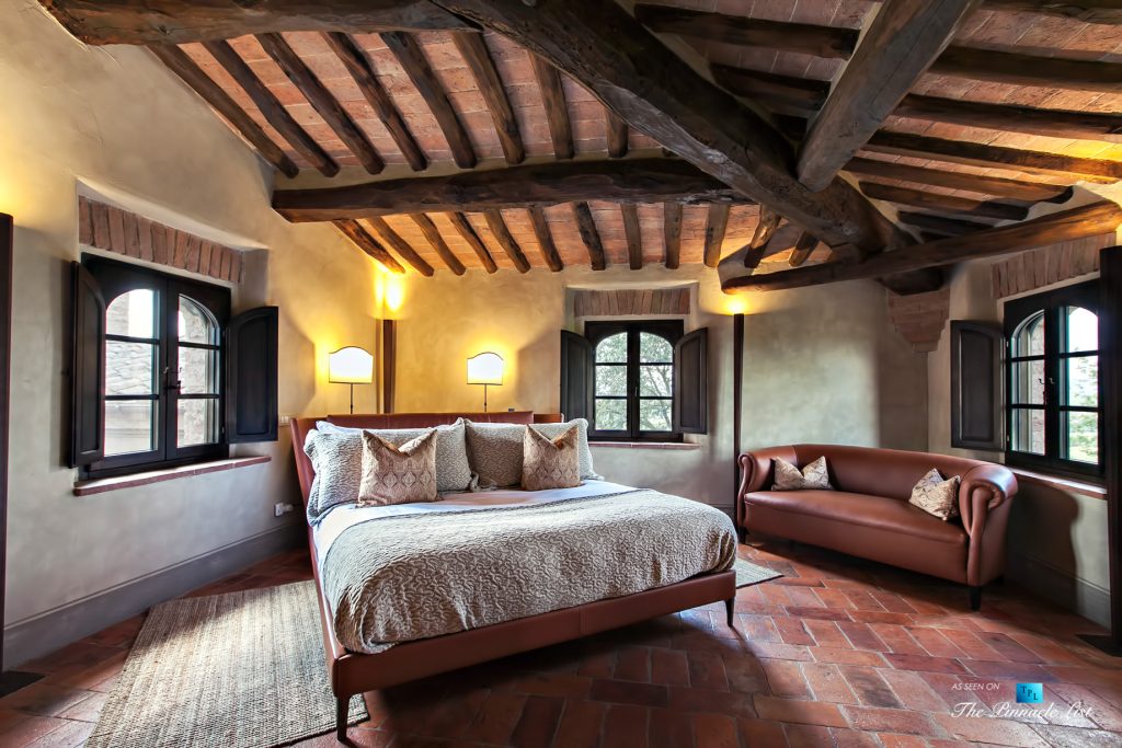 Historic Tuscan Villa - Podere Panico Estate, Monteroni d'Arbia, Siena, Tuscany, Italy - Master Bedroom