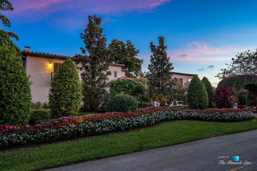 888 Oleander St, Boca Raton, FL, USA - Luxury Real Estate - Old Floresta Estate Home - Sunset Front Street View