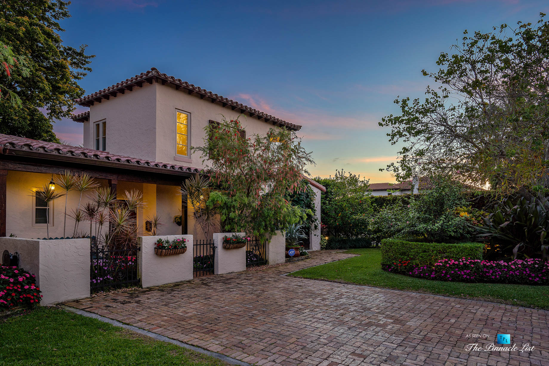 888 Oleander St, Boca Raton, FL, USA – Luxury Real Estate – Old Floresta Estate Home – Sunset House Driveway View