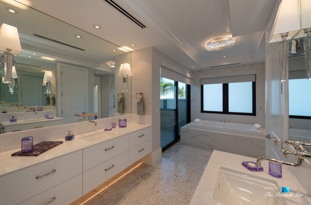 Ocean Reef Club Luxury Estate - 103 Andros Rd, Key Largo, FL, USA - Master Bathroom