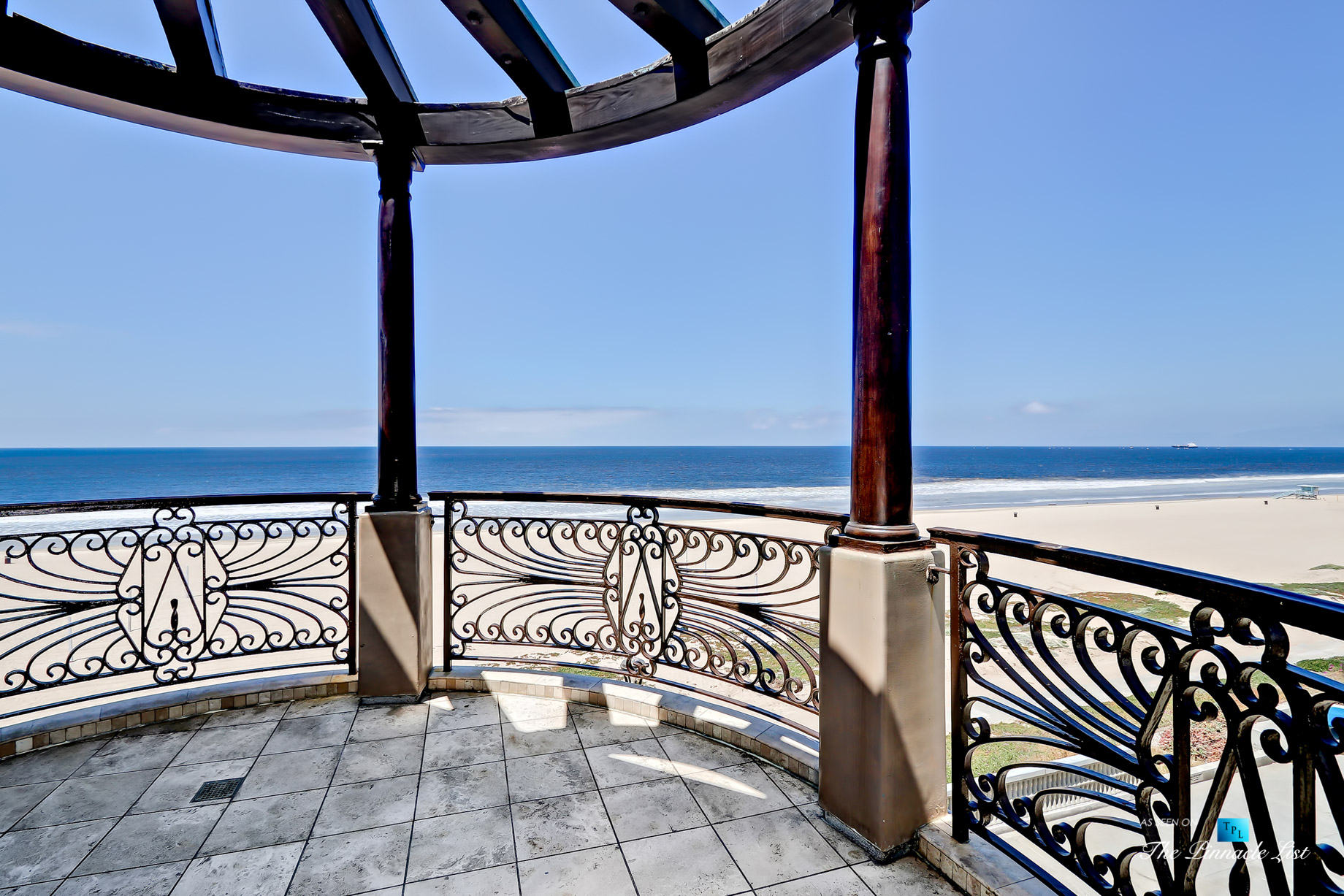 Ultimate California Luxury Living – 1920 The Strand, Manhattan Beach, CA, USA – Ocean View Deck