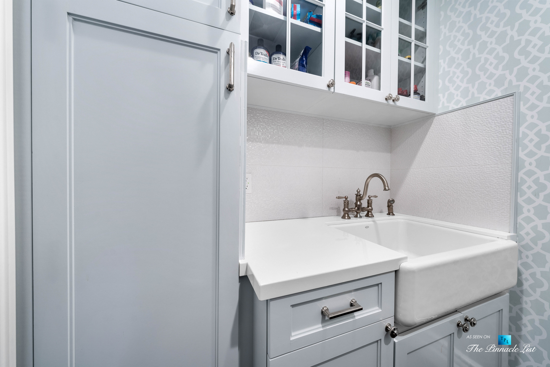 1412 Laurel Ave, Manhattan Beach, CA, USA - Laundry Room Sink