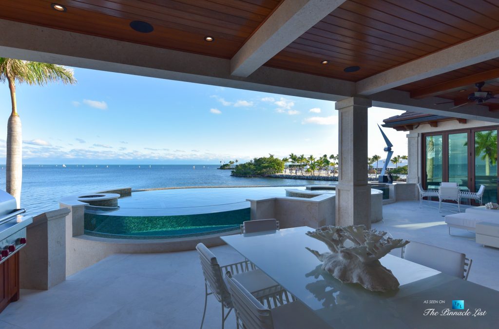 Ocean Reef Club Luxury Estate - 103 Andros Rd, Key Largo, FL, USA - Infinity Pool Deck