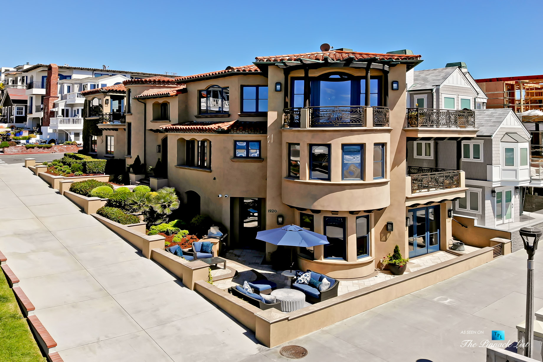 Ultimate California Luxury Living – 1920 The Strand, Manhattan Beach, CA, USA – Drone Aerial House View