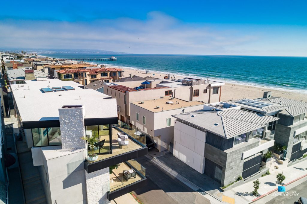 Ultra Modern Luxury Residence - 2016 Ocean Dr, Manhattan Beach, CA, USA - Aerial Beach View