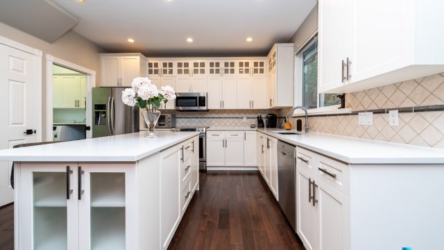 2366 Sunnyside Rd, Anmore, BC, Canada - Kitchen