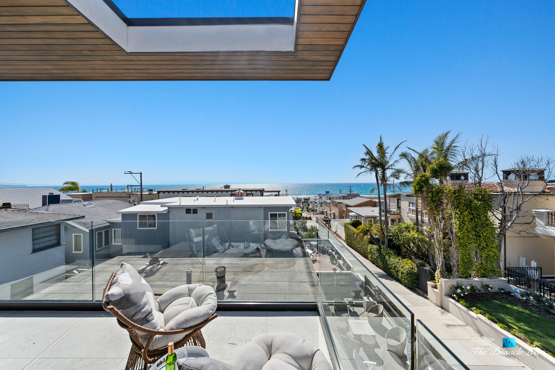 246 30th Street, Hermosa Beach, CA, USA – Living Room Patio