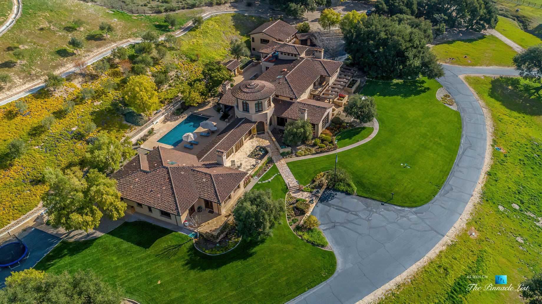 Spectacular 251 Acre Twin Oak Ranch – 2667 Via De Los Ranchos, Los Olivos, CA, USA – Italian Villa Residence