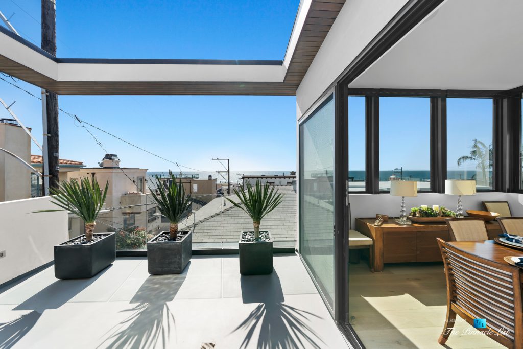 246 30th Street, Hermosa Beach, CA, USA - Dining Room Ocean View Patio